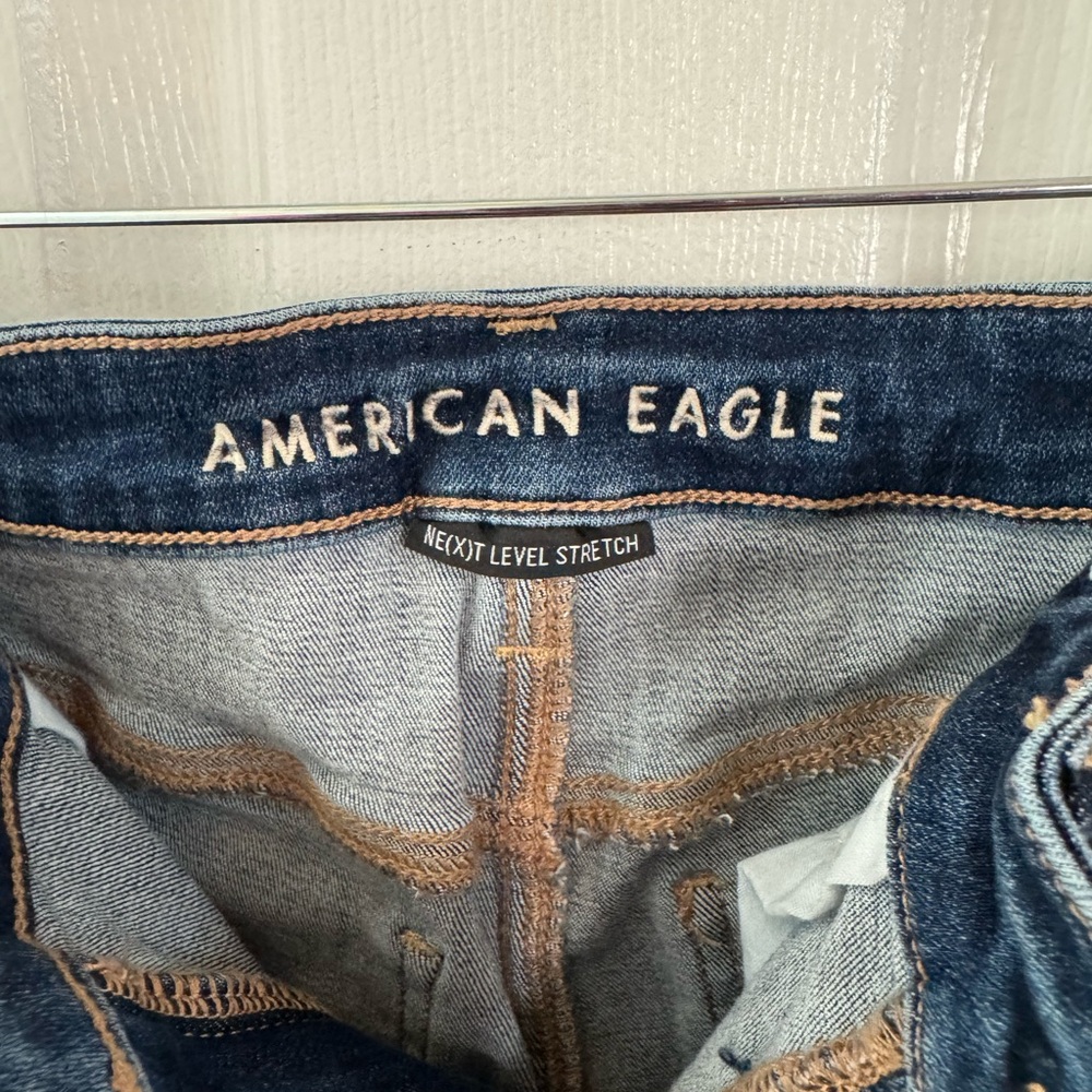 American Eagle Outfitters Skinny Distressed Blue Jeans 8 extra long - Picture 5 of 6